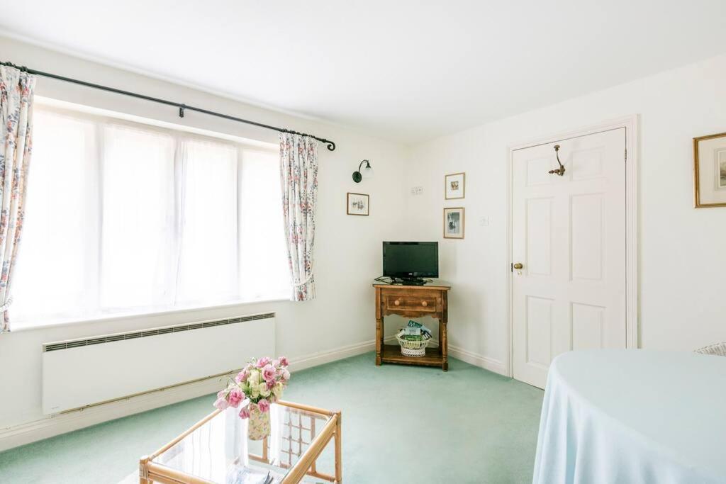Highfield Lodge Тринг Экстерьер фото