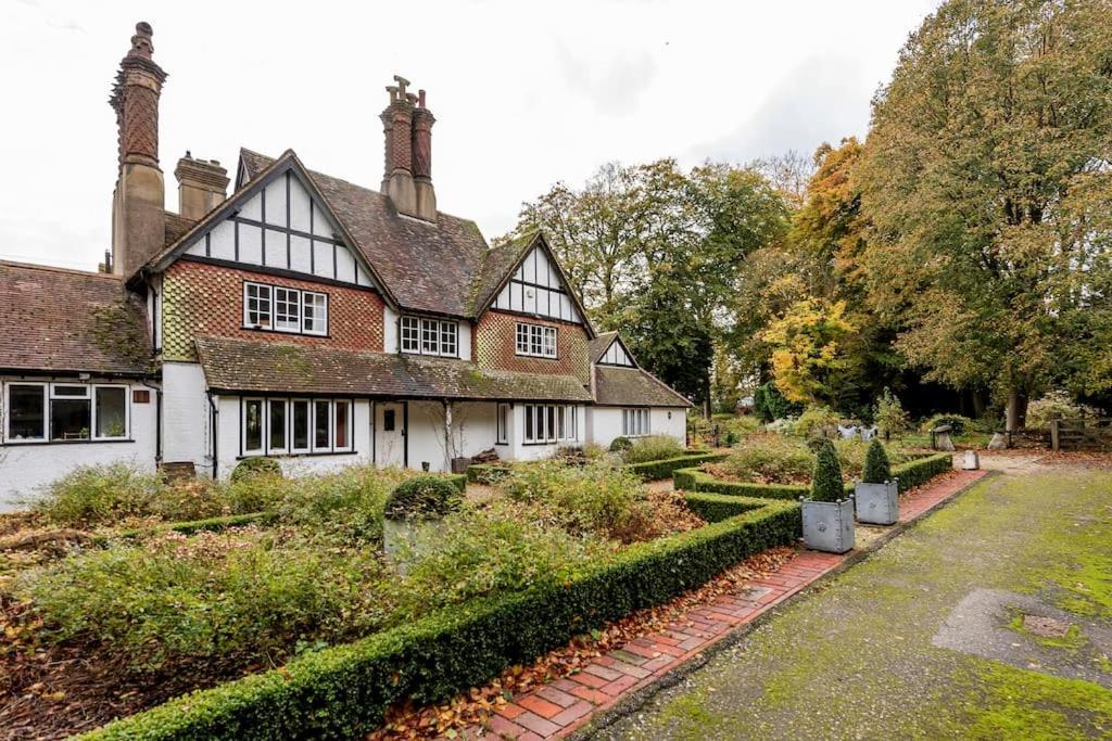 Highfield Lodge Тринг Экстерьер фото